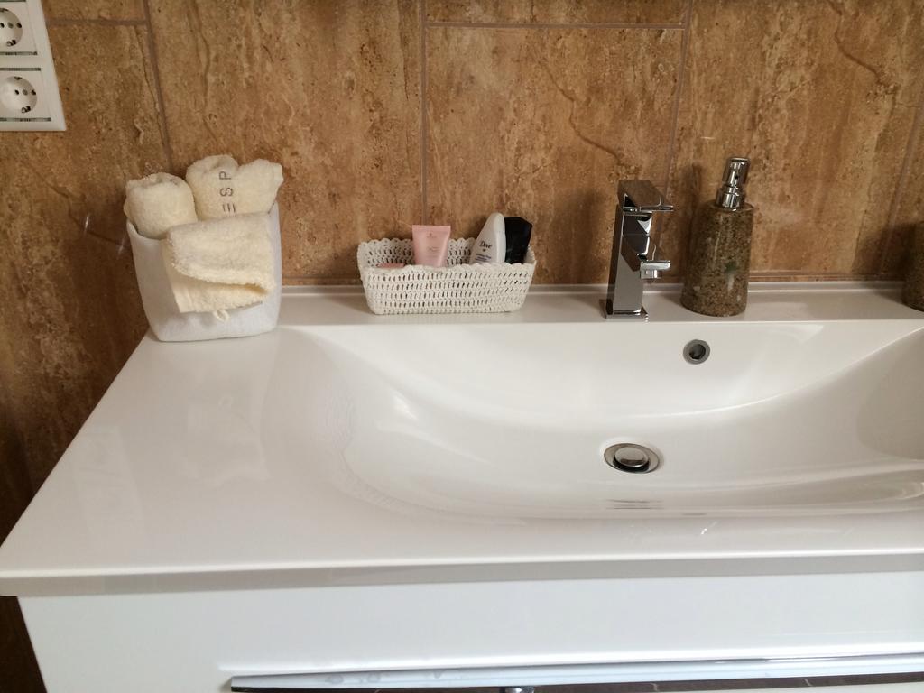 Leiner Apartman Hévíz Habitación foto