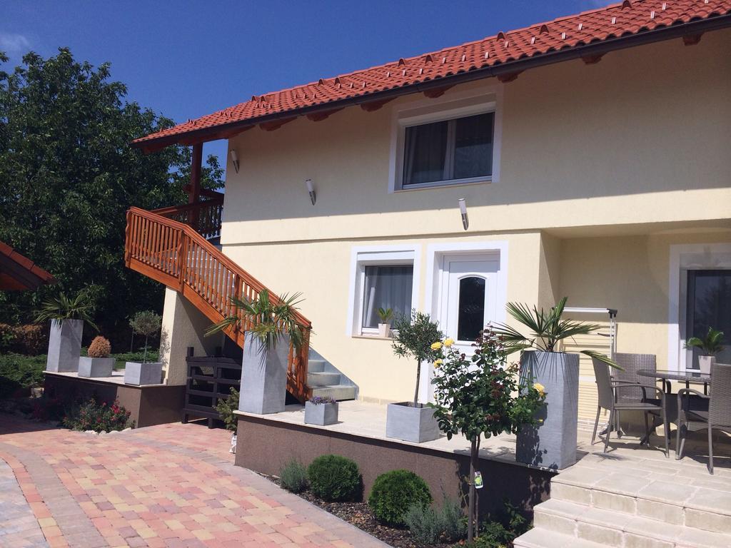 Leiner Apartman Hévíz Habitación foto