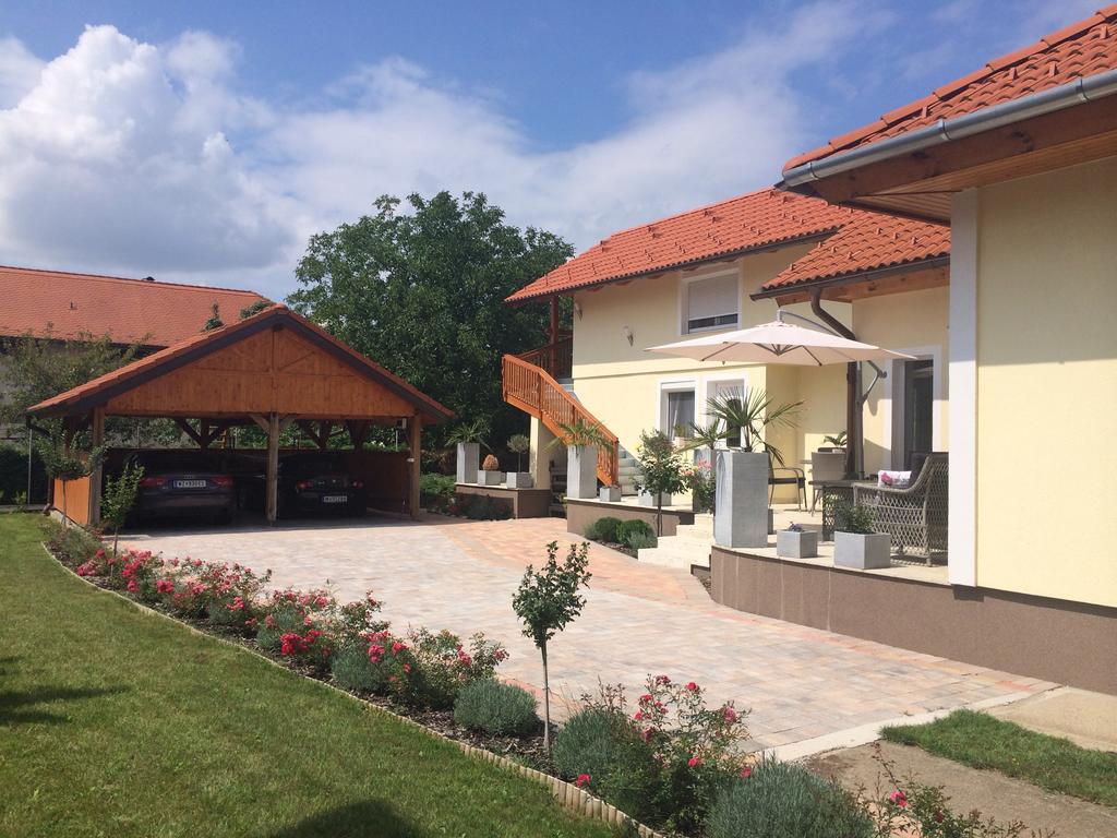 Leiner Apartman Hévíz Habitación foto