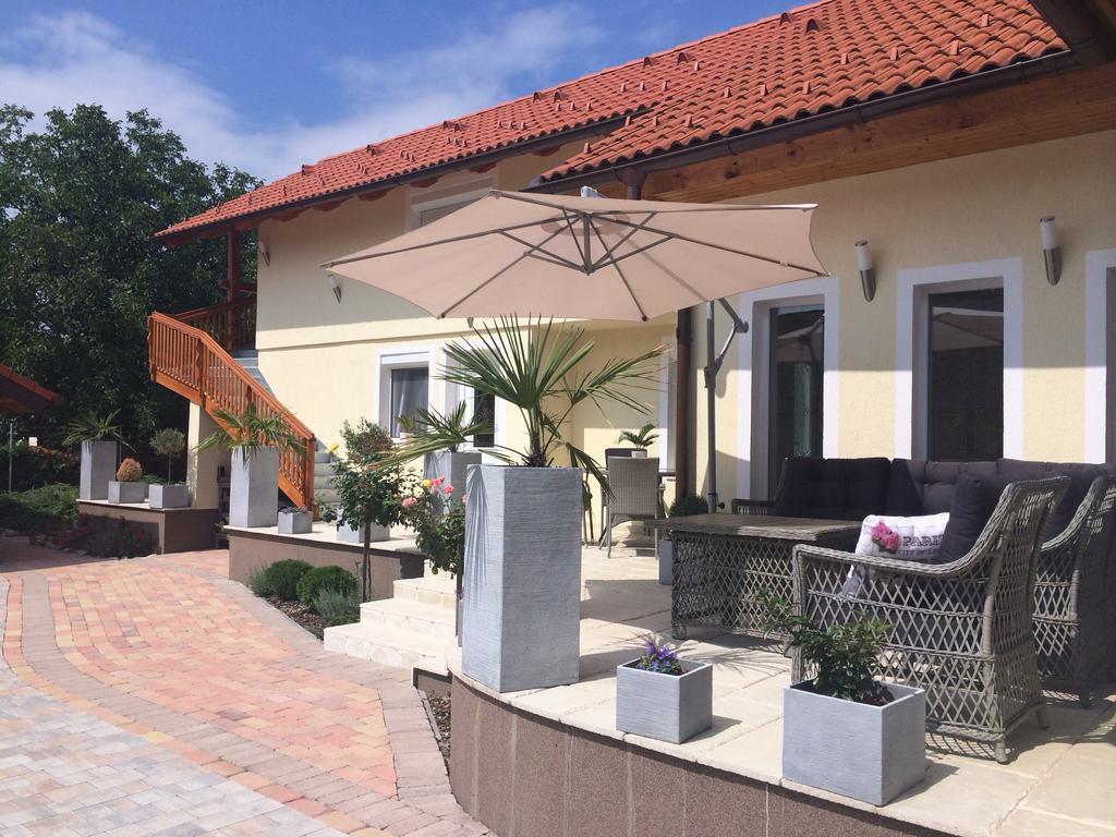 Leiner Apartman Hévíz Habitación foto